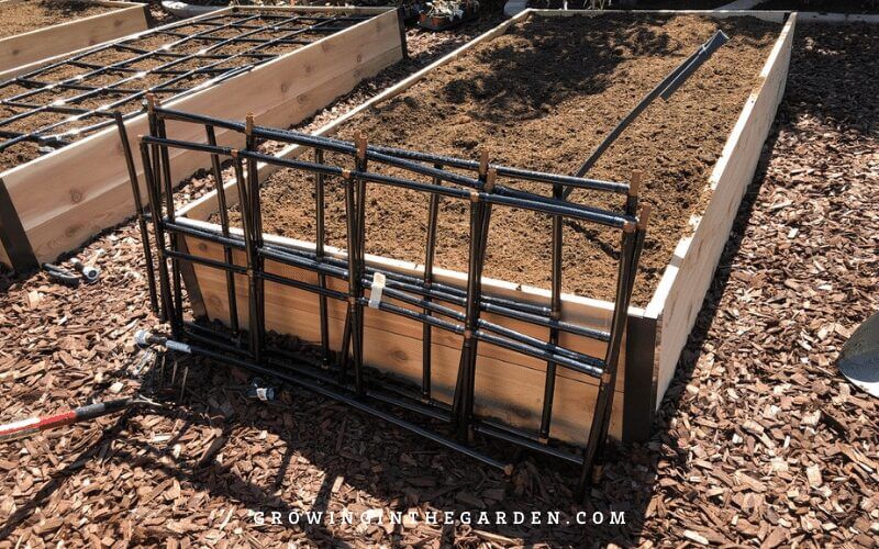 Raised Bed Garden design tips: How to design a raised bed garden #raisedbeds #gardendesign